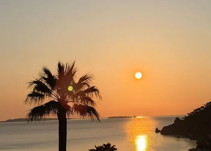 Vue Baie à 5min De La 44m² Avec Parking * Théoule-sur-Mer